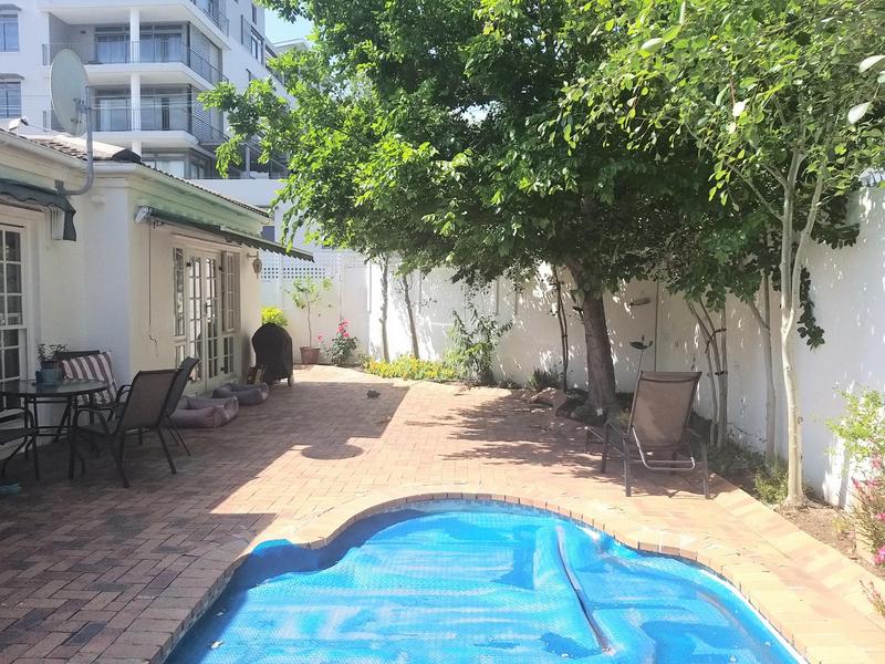 To Let 3 Bedroom Property for Rent in Claremont Western Cape